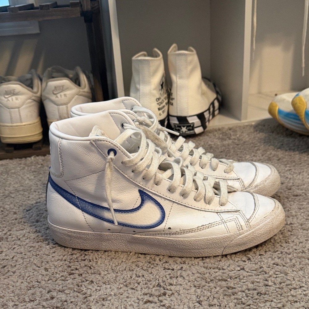 Nike Blazer Mid 77 Airbrush White Royal WOMENS SIZE 9